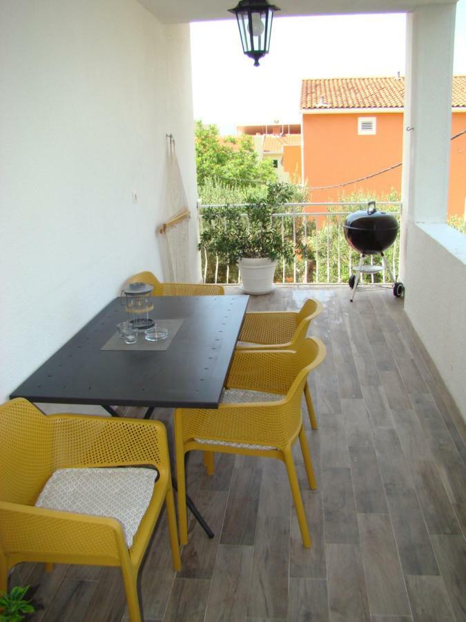Apartment Luka Tucepi Exterior photo